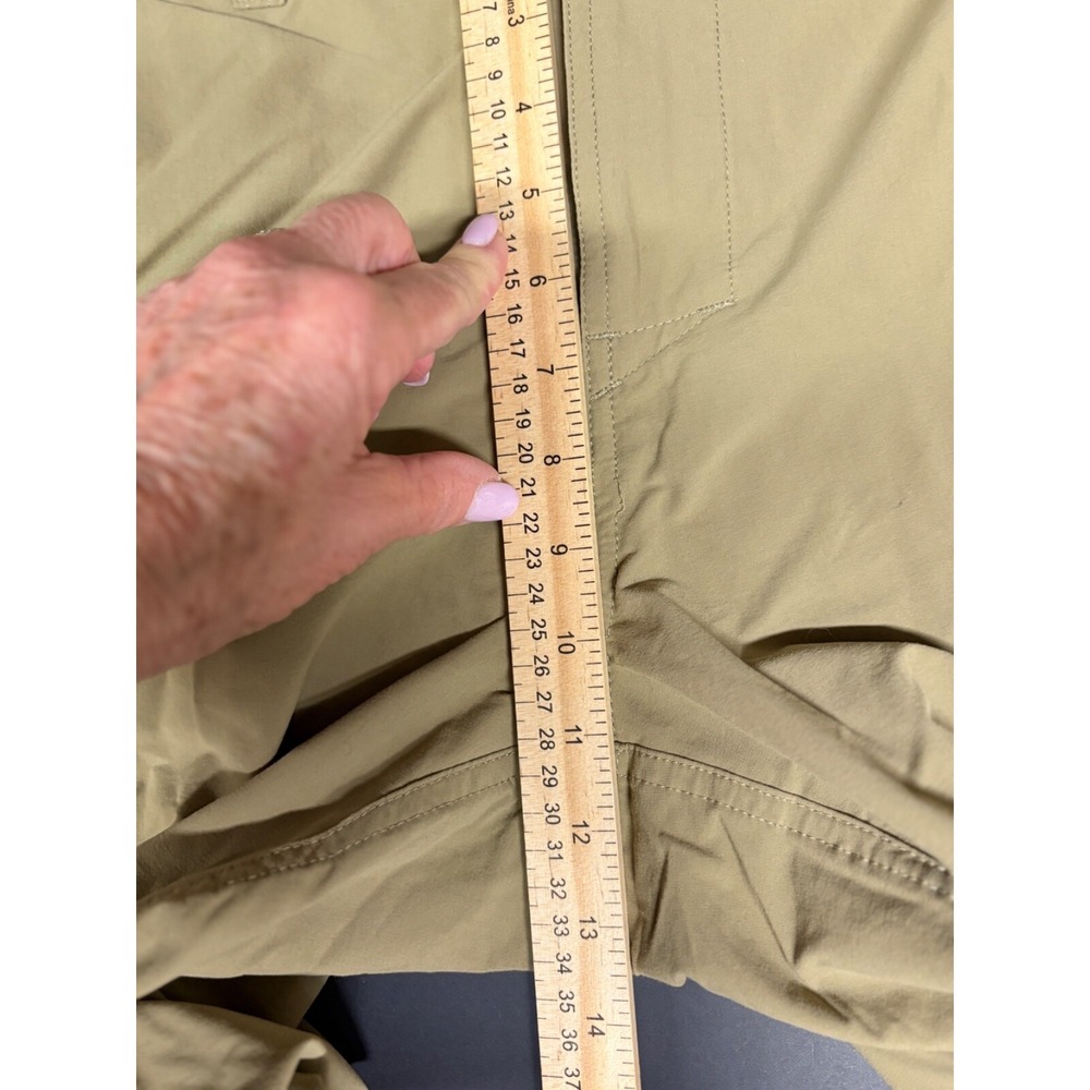 PATAGONIA MEN'S Sz. 34 Green Shorts Drawstring Gorpcore Hiking Trail Biking - Picture 7 of 8